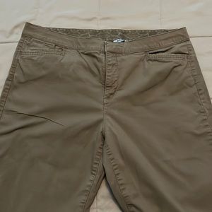 Maureen Women’s Capri Size 12